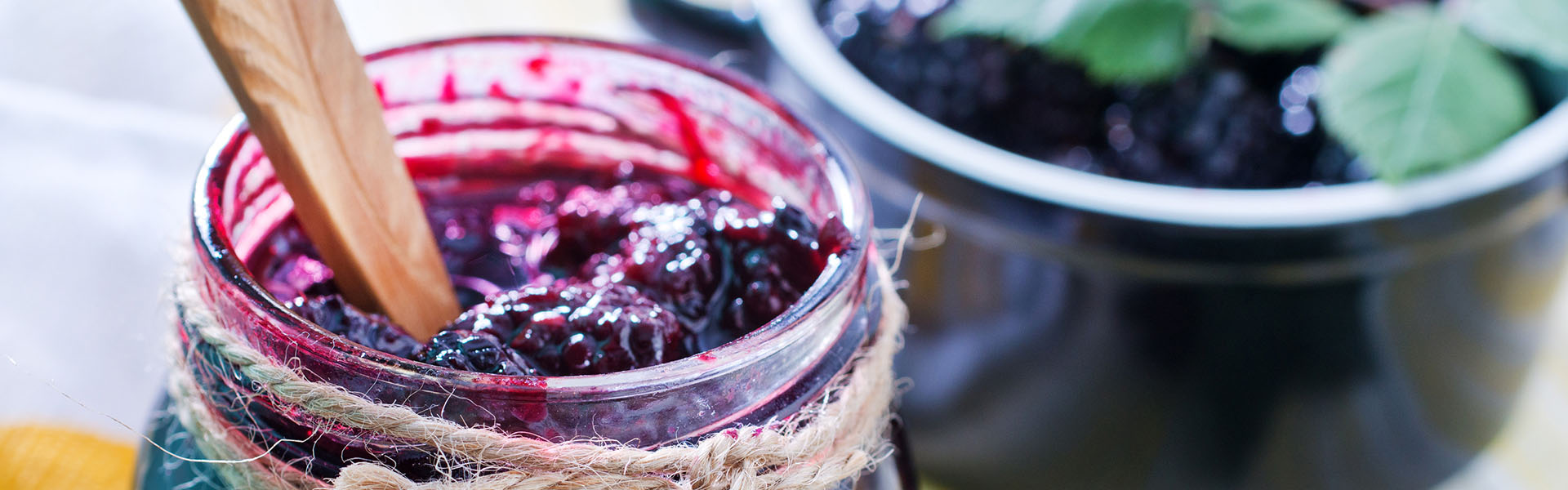 Braambessen-amarettoconfituur 1920x600