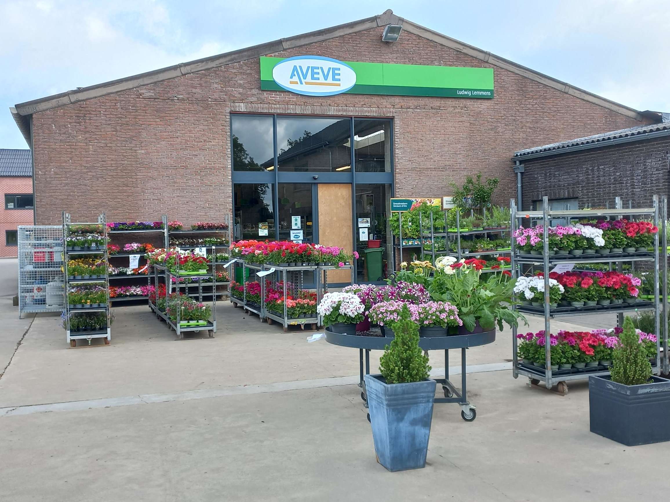 Aveve_winkel_Wijchmaal_outdoor