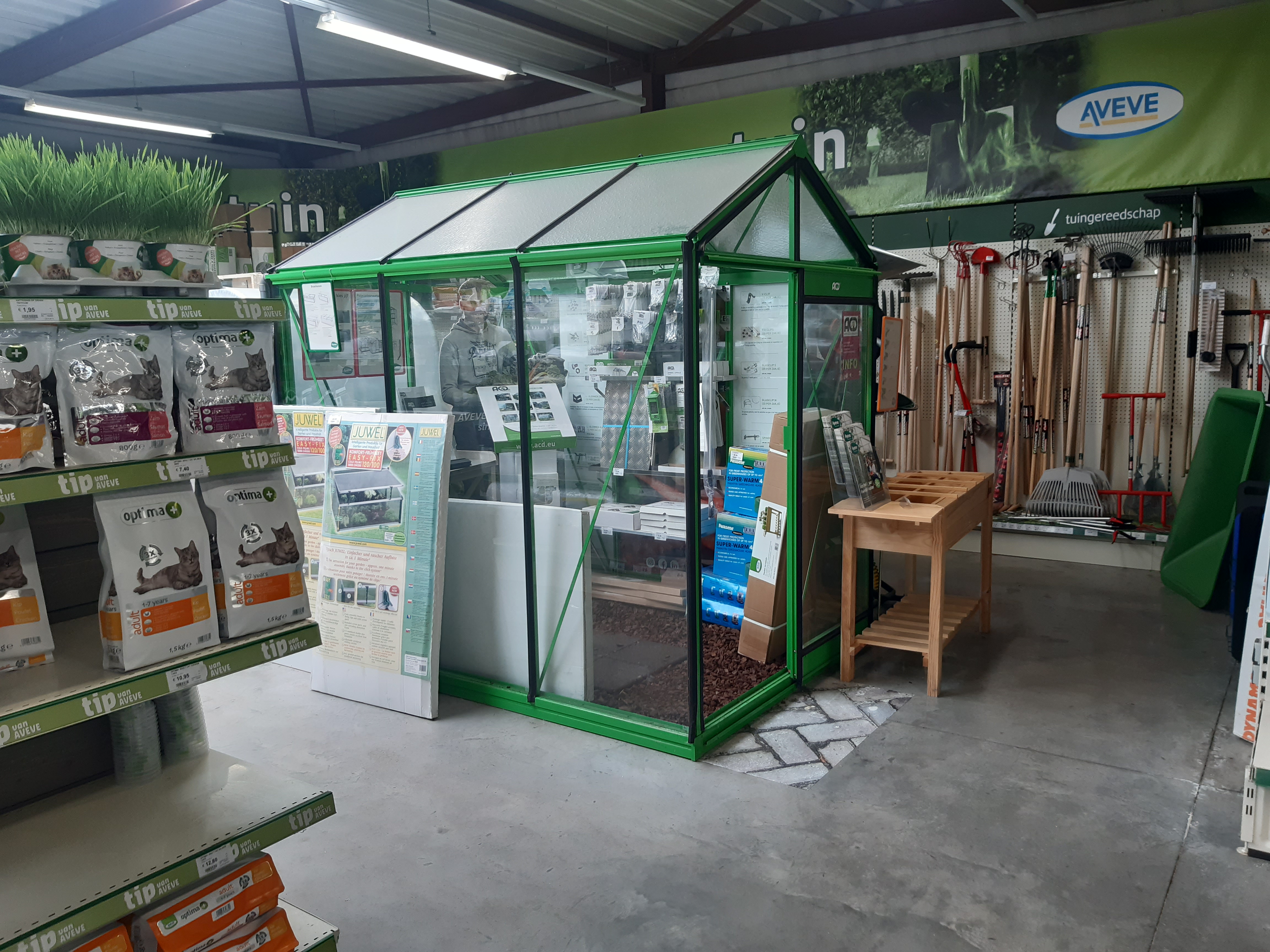 Aveve_magasin_Diksmuide_interior3