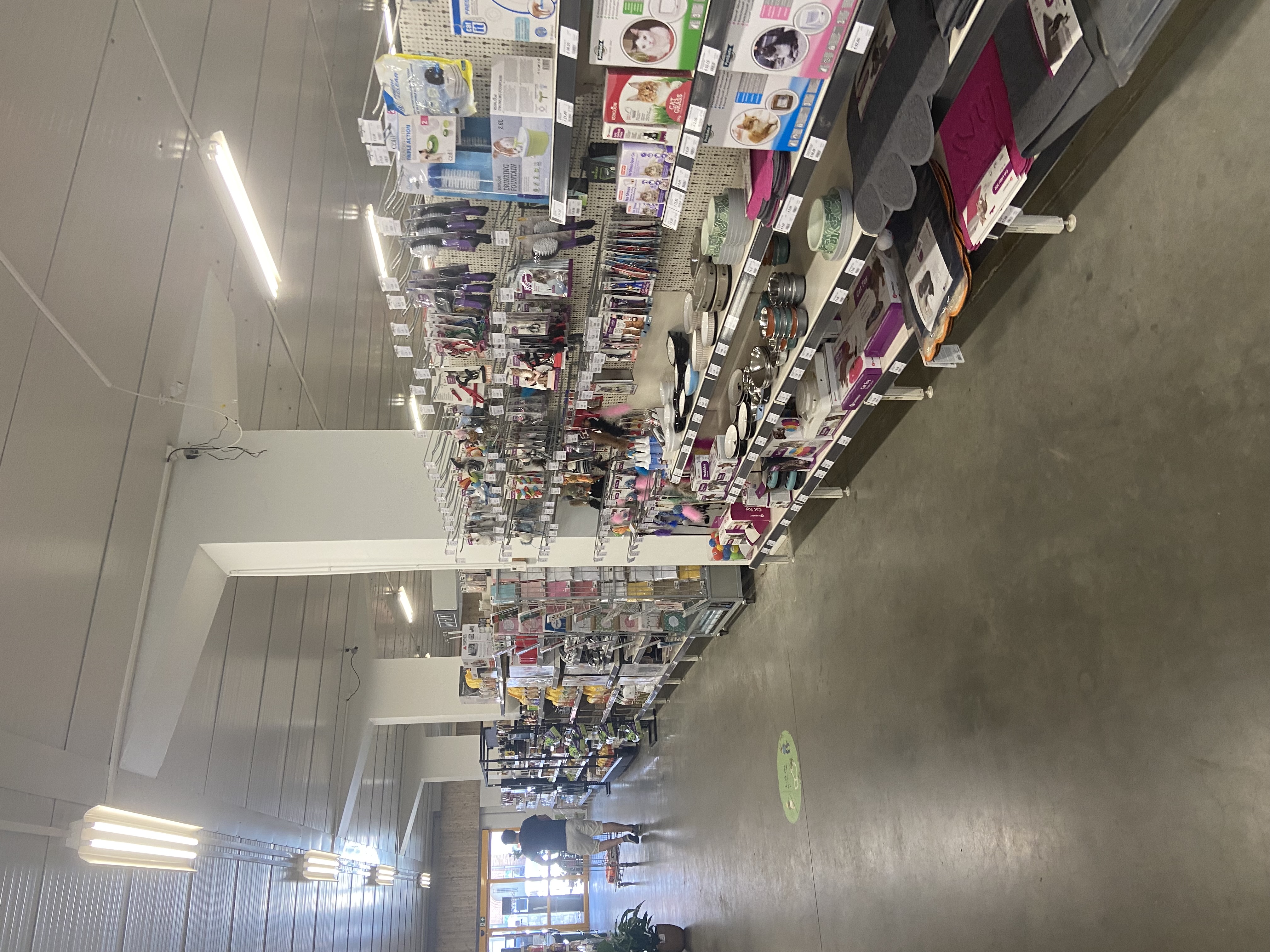 Aveve_magasin_Landen_interior3