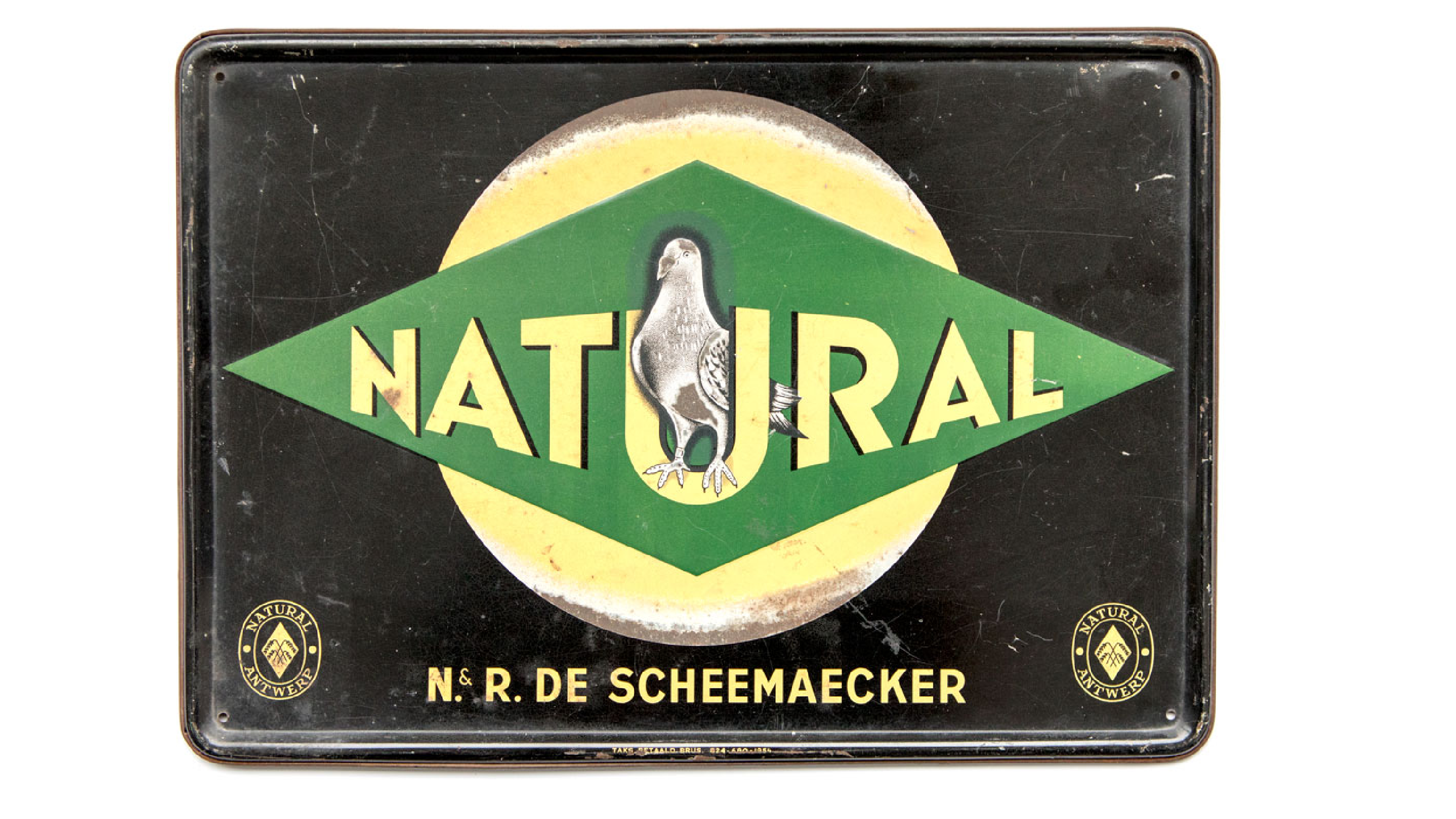 Het eerste logo in 1930.