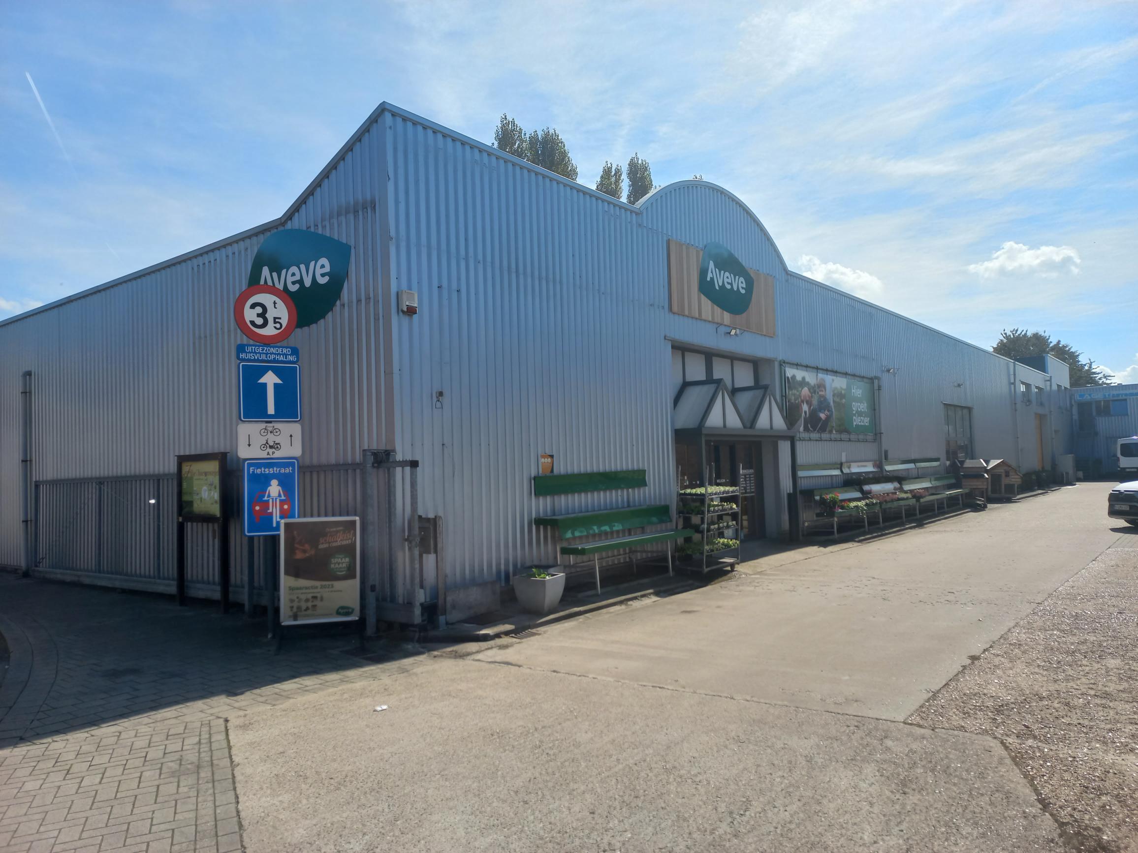 Aveve_magasin_Zele_outdoor2