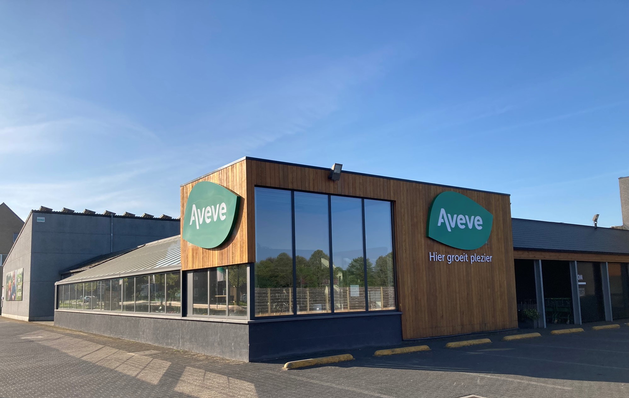 Aveve_magasin_Balen_outdoor
