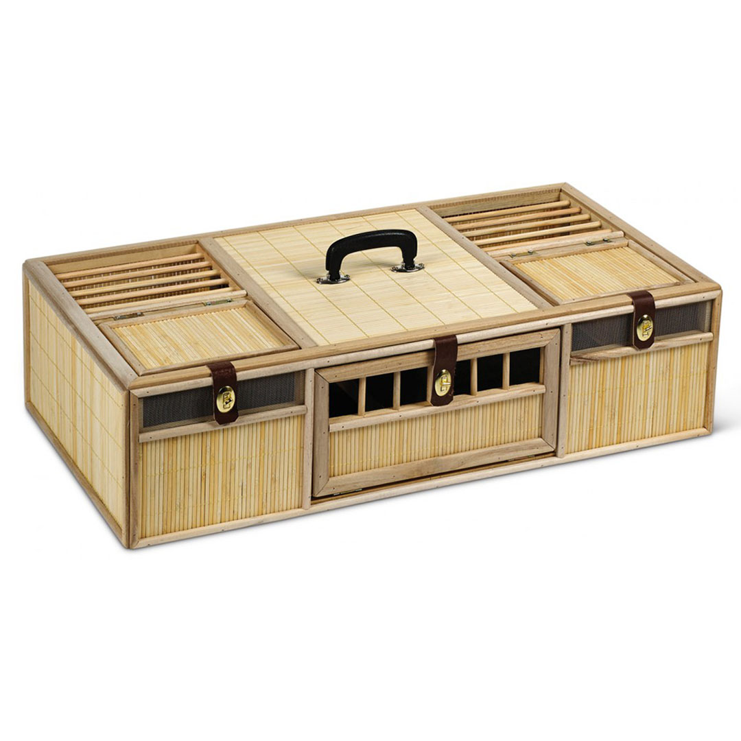 Image Training basket in bamboo