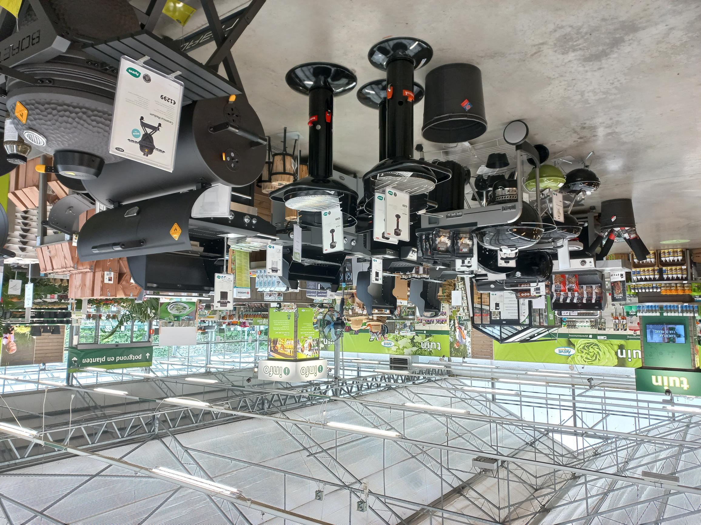 Aveve_magasin_Maasmechelen_interior1