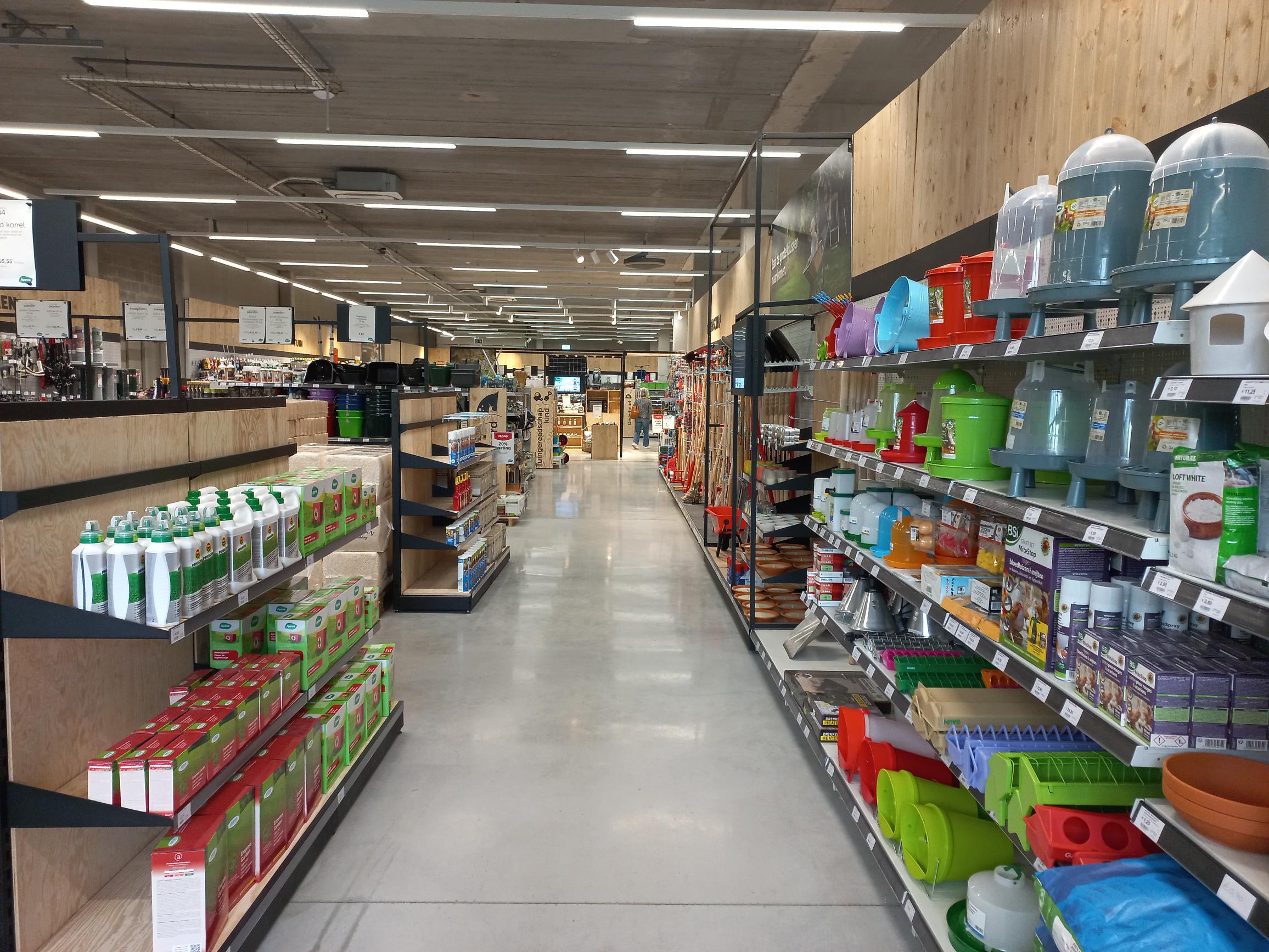 Aveve_magasin_Lievegem-Waarschoot_interior3