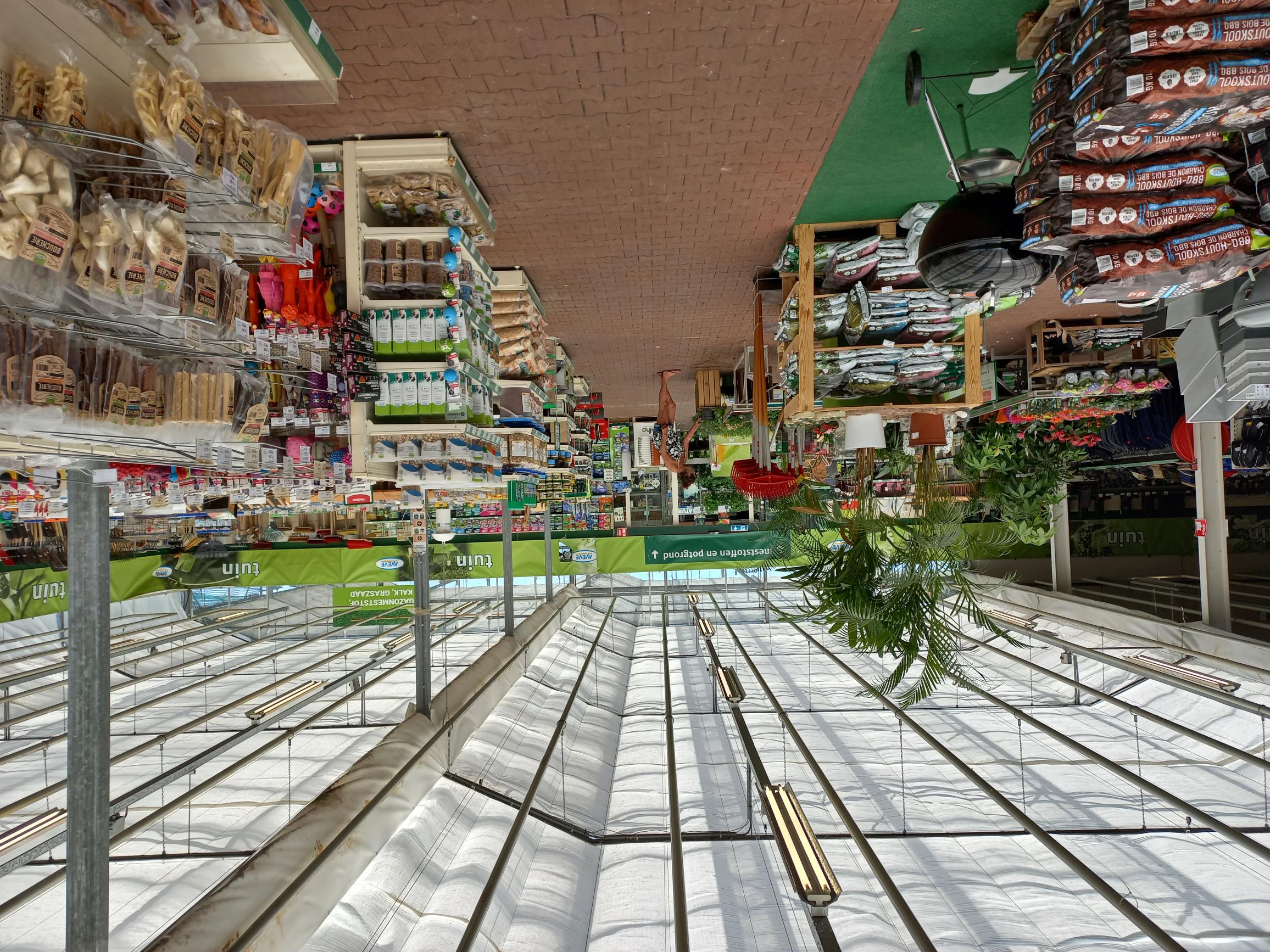 Aveve_magasin_Merkelbeek_interior1