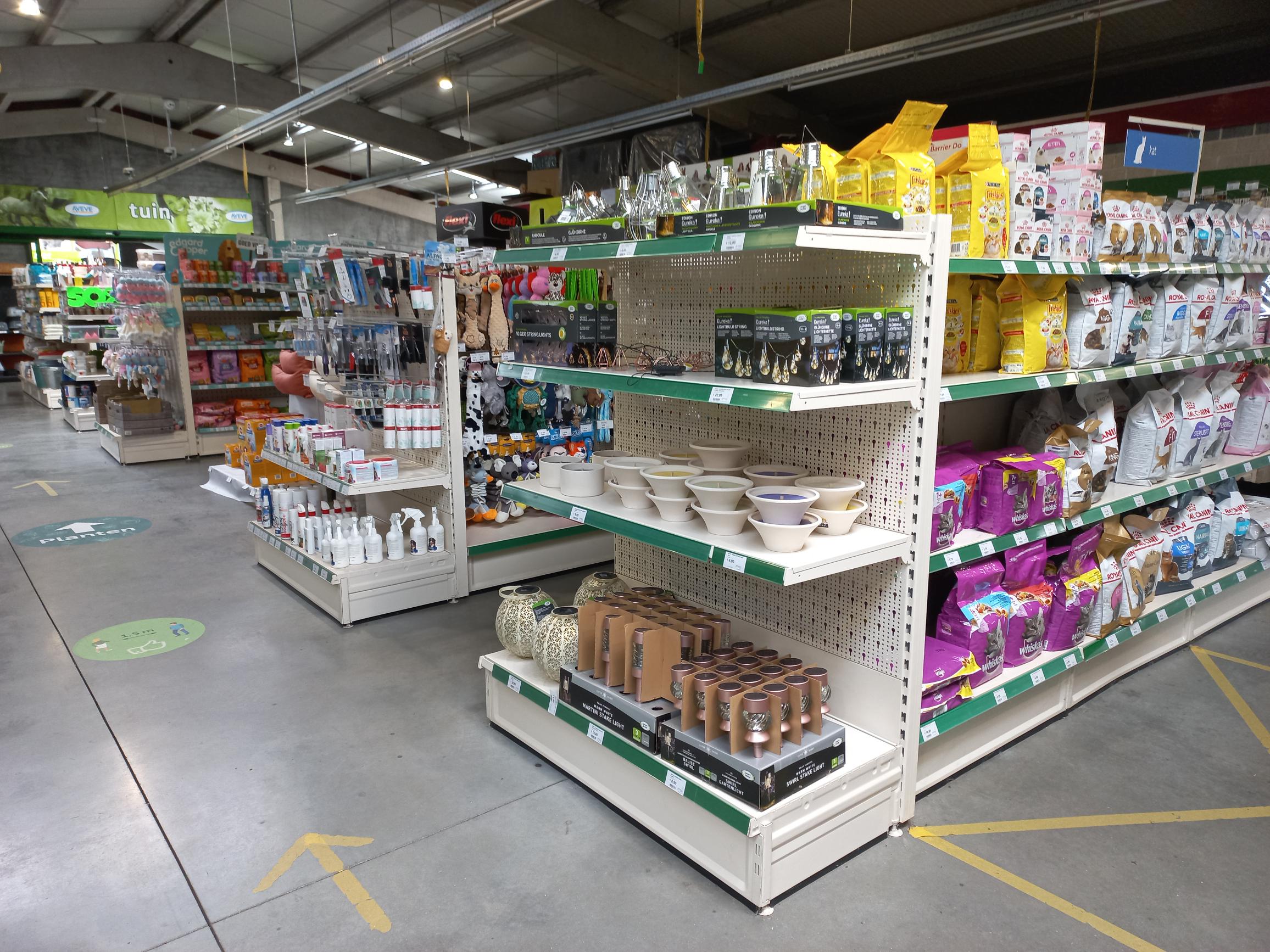 Aveve_magasin_Lievegem-Lovendegem_interior2