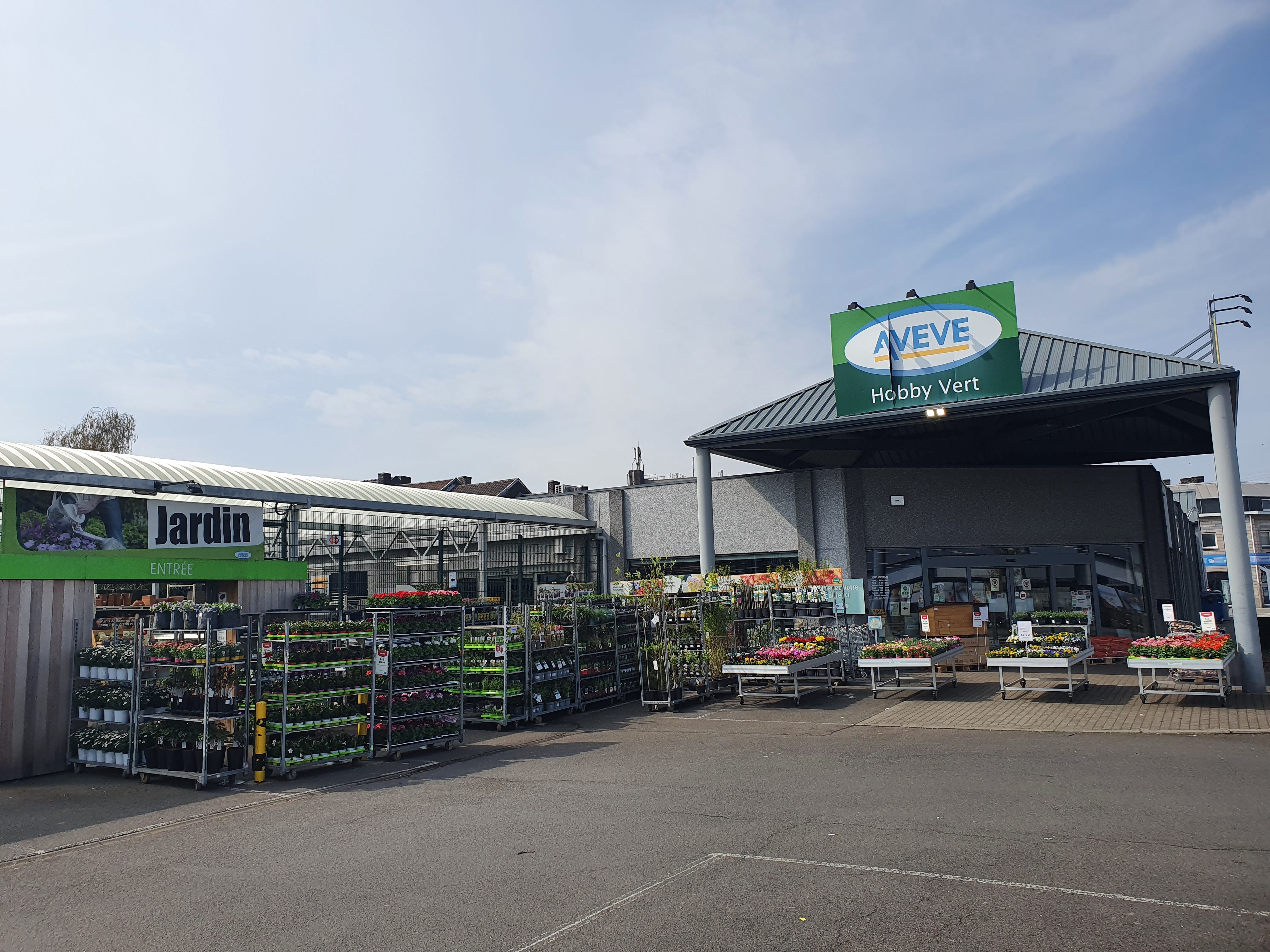 Aveve_magasin_Seraing_outdoor