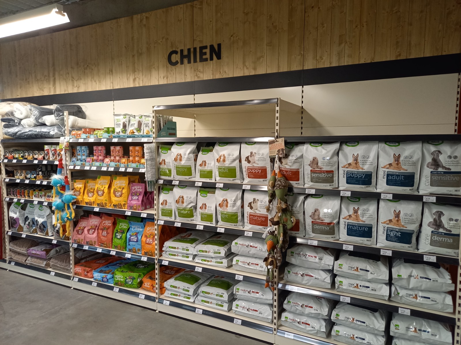 Aveve_magasin_Mettet_interior