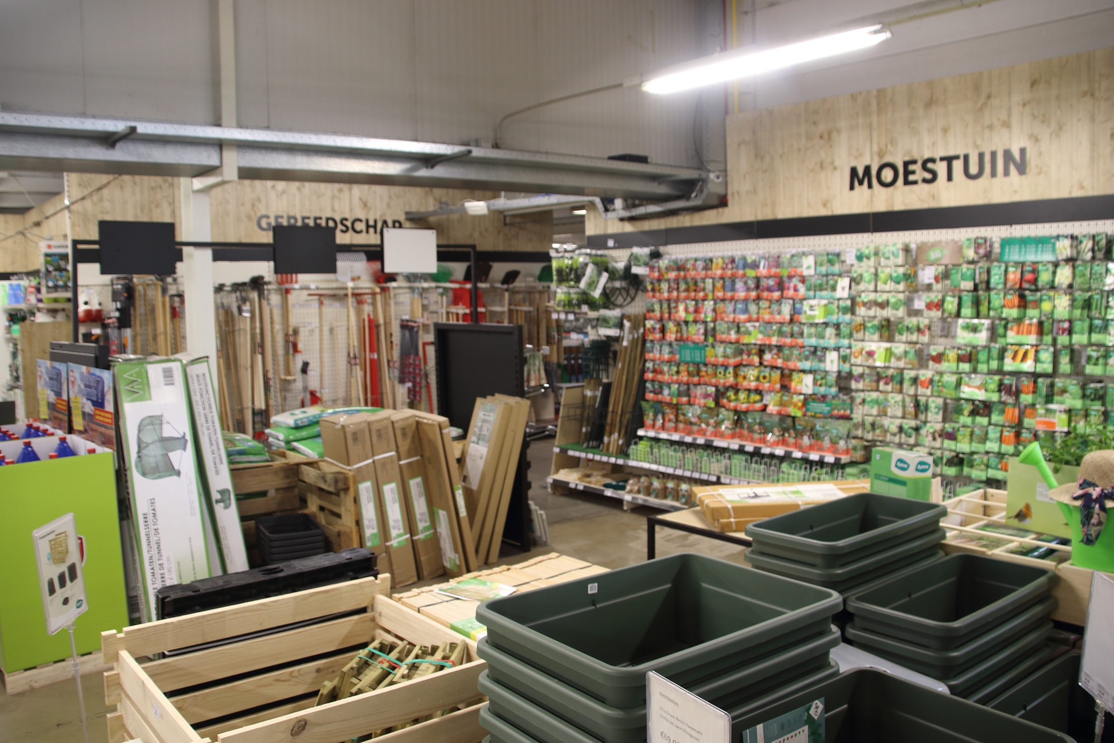 Aveve_magasin_Lubbeek_interior1