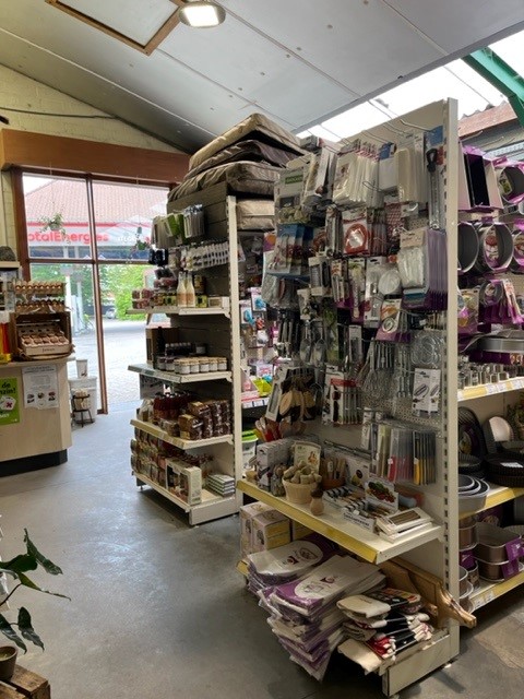 Aveve_magasin_Itegem_interior