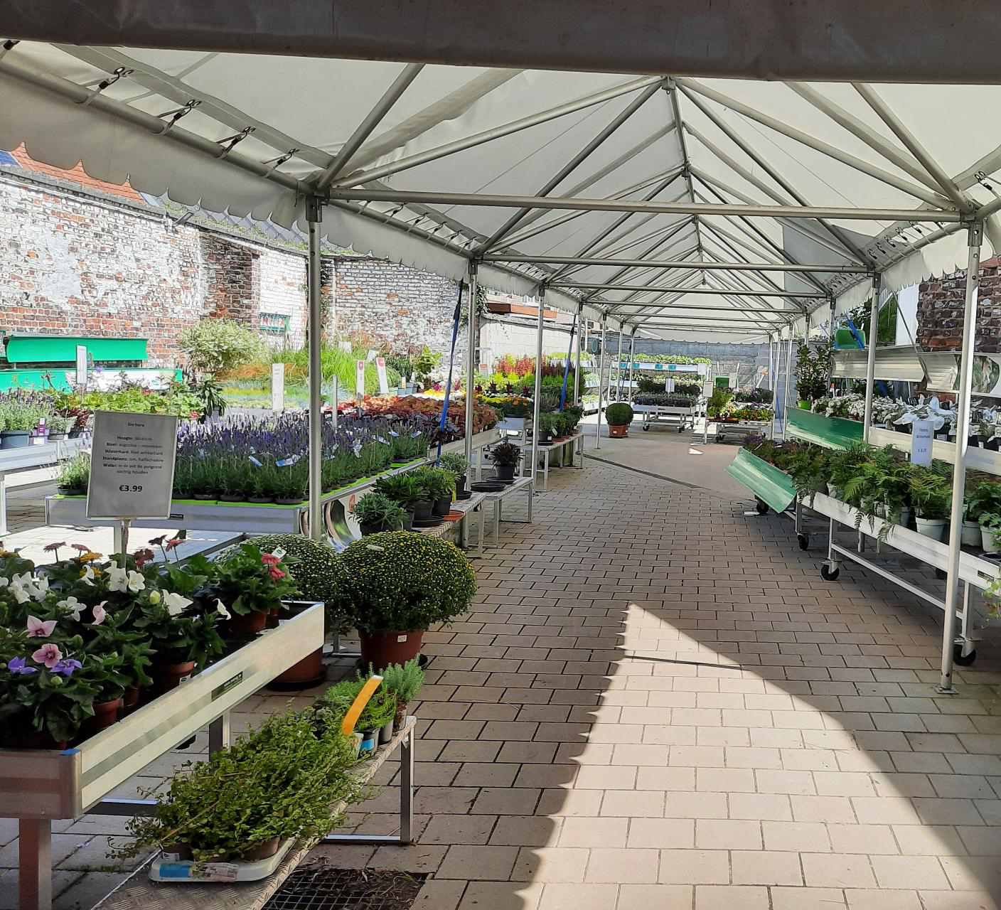 Aveve_magasin_Ieper_outdoor2