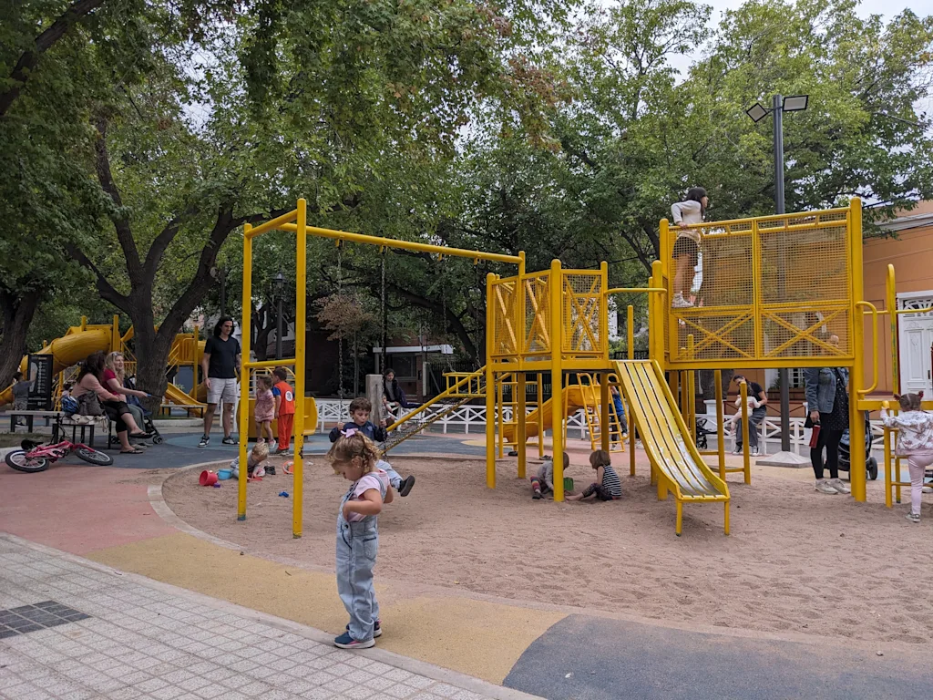 PXL 20250312 214758917.MP