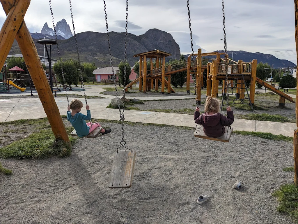 PXL 20250214 211452390.MP