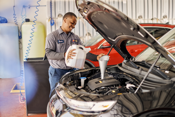 T5 OC Oil Change Service Smiling Tech