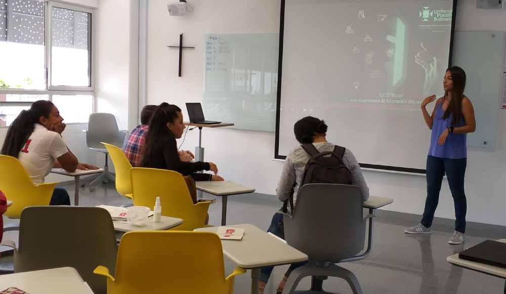 30-Estudiantes-de-la-UPB-nos-aportan-sus-conocimientos-en-Nanotecnología