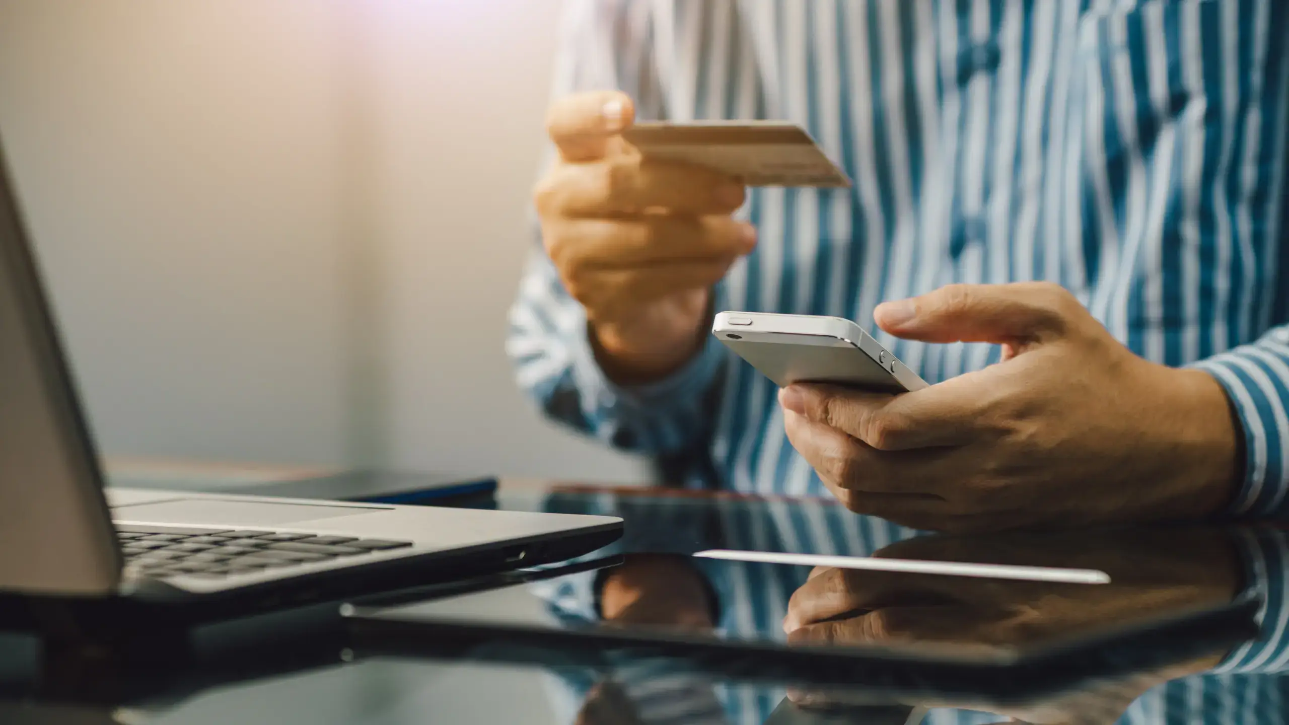 Pagos recurrentes: Características, diferencias y cómo utilizarlos