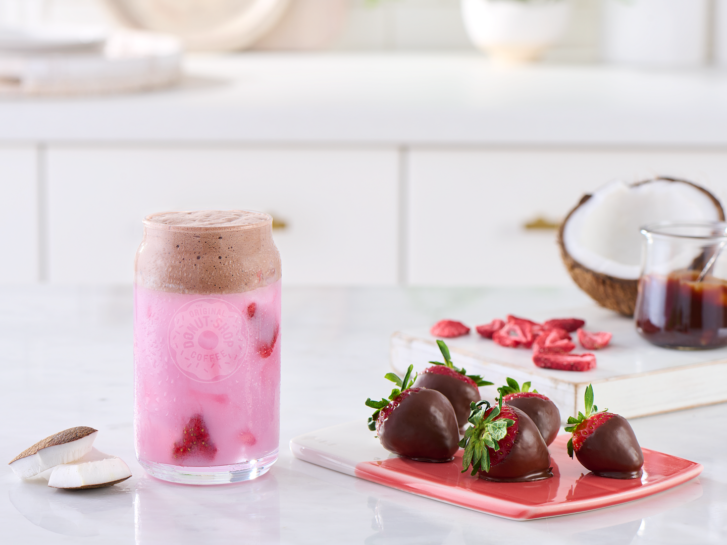 Chocolate-Covered Strawberry Refresher Recipe | Keurig
