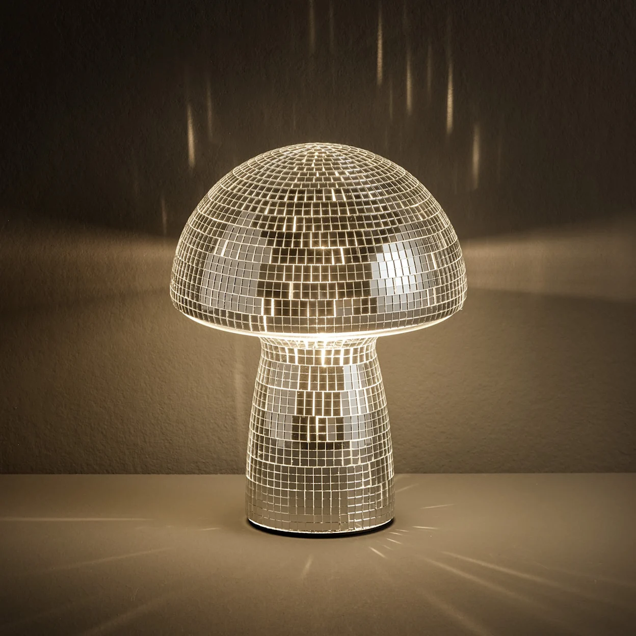 Disco tafellamp met mushroom lampenkapje