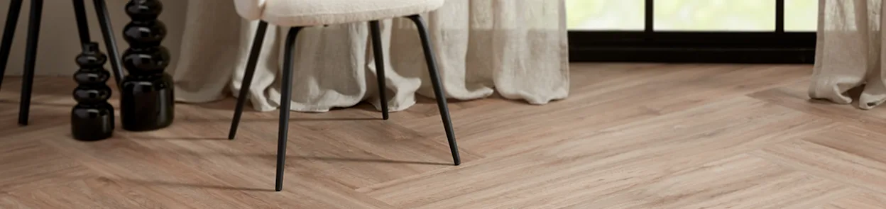 Zelf leggen, PVC klikvloer in visgraatmotief