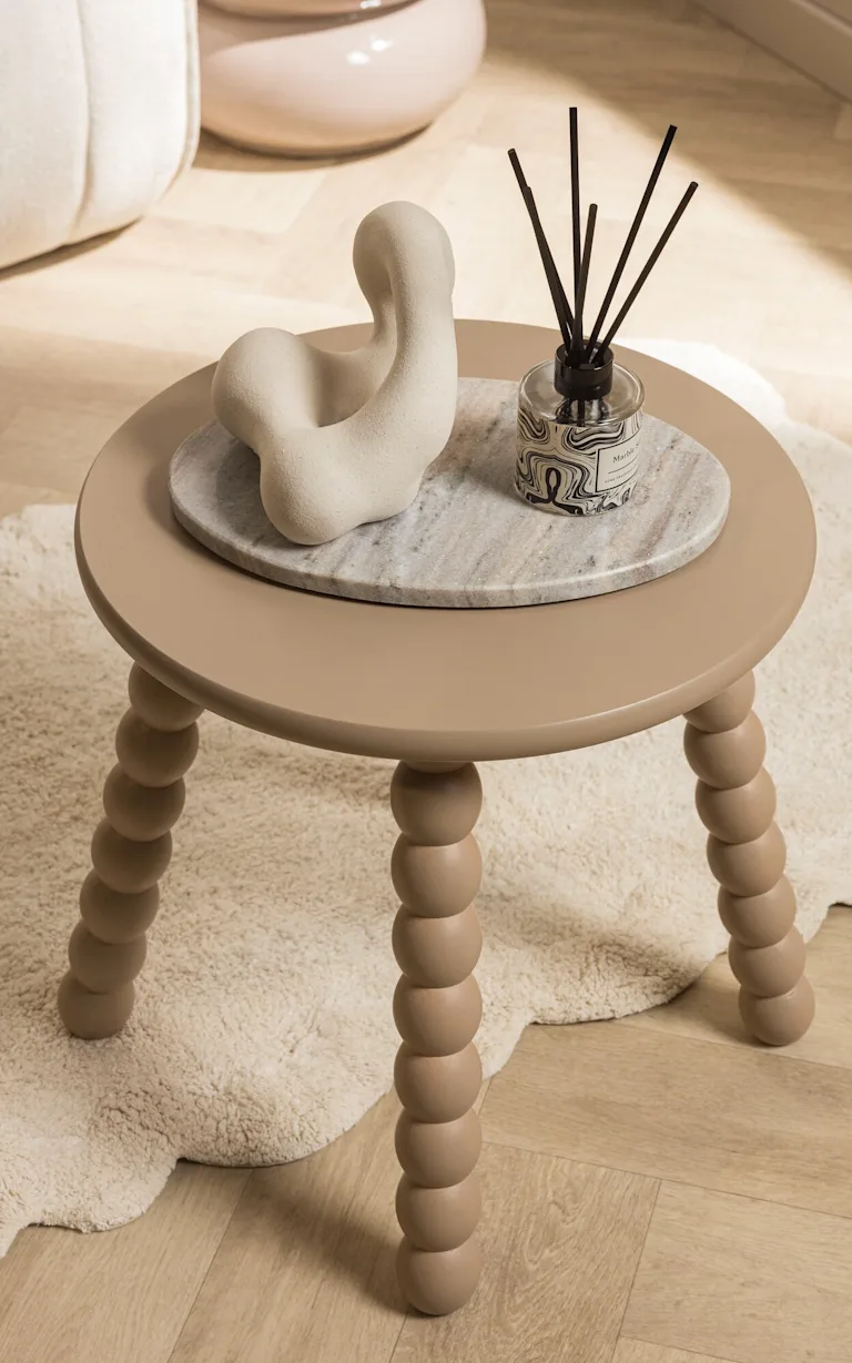 Banner Stylingtips - Alles over meubelen - Tafels - Bijzettafels - NL