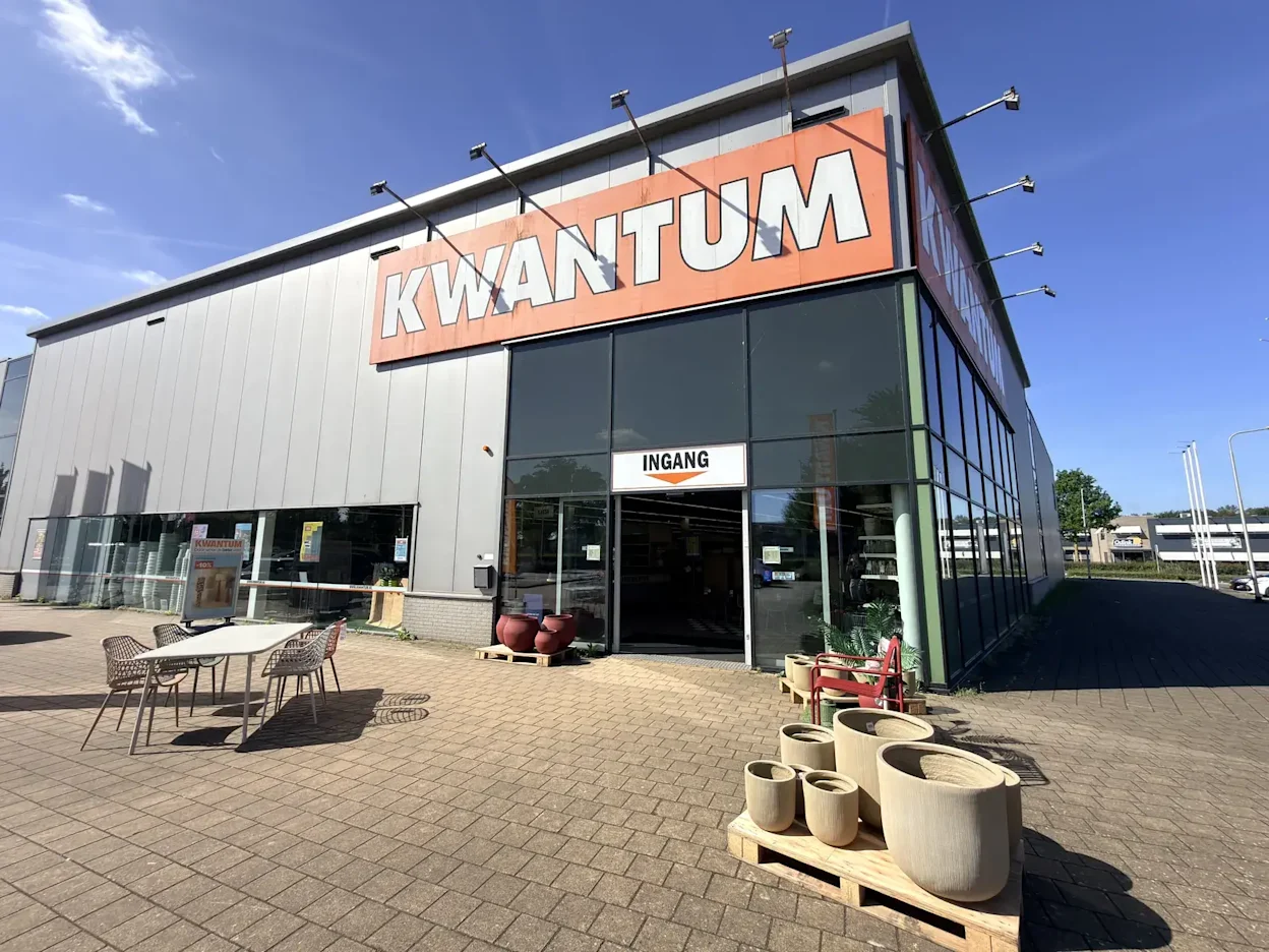 Voorgevel van Kwantum in Hardenberg