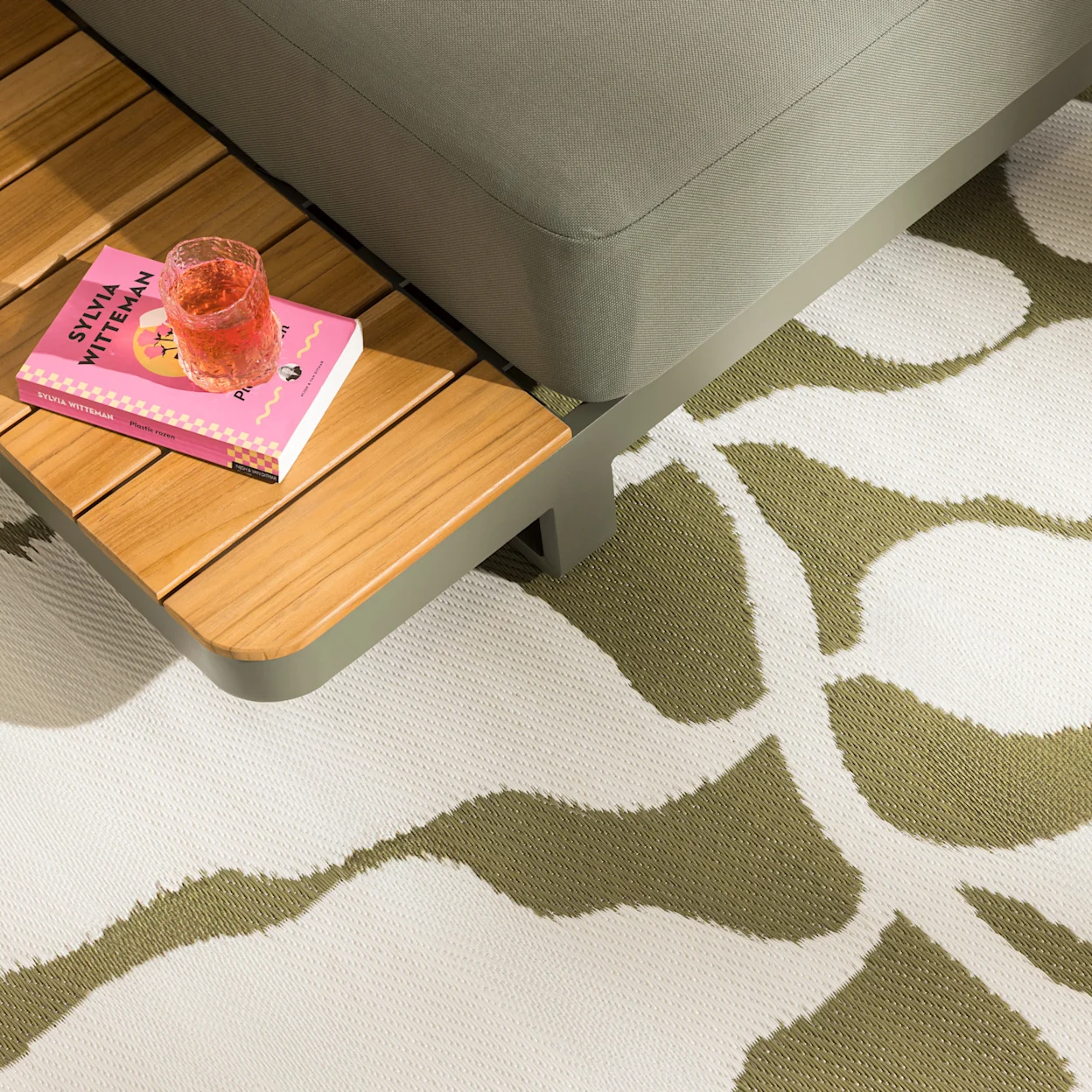 Groen buitenkleed met tropische print