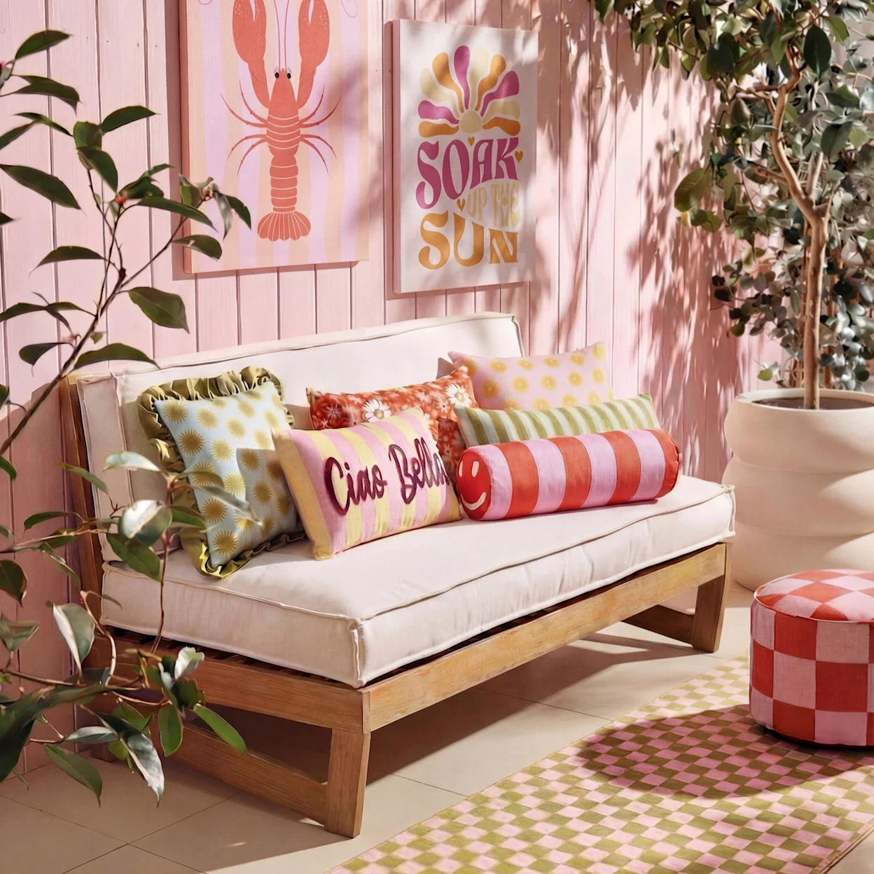 Palletbank Bardi met vrolijke tuinkussens