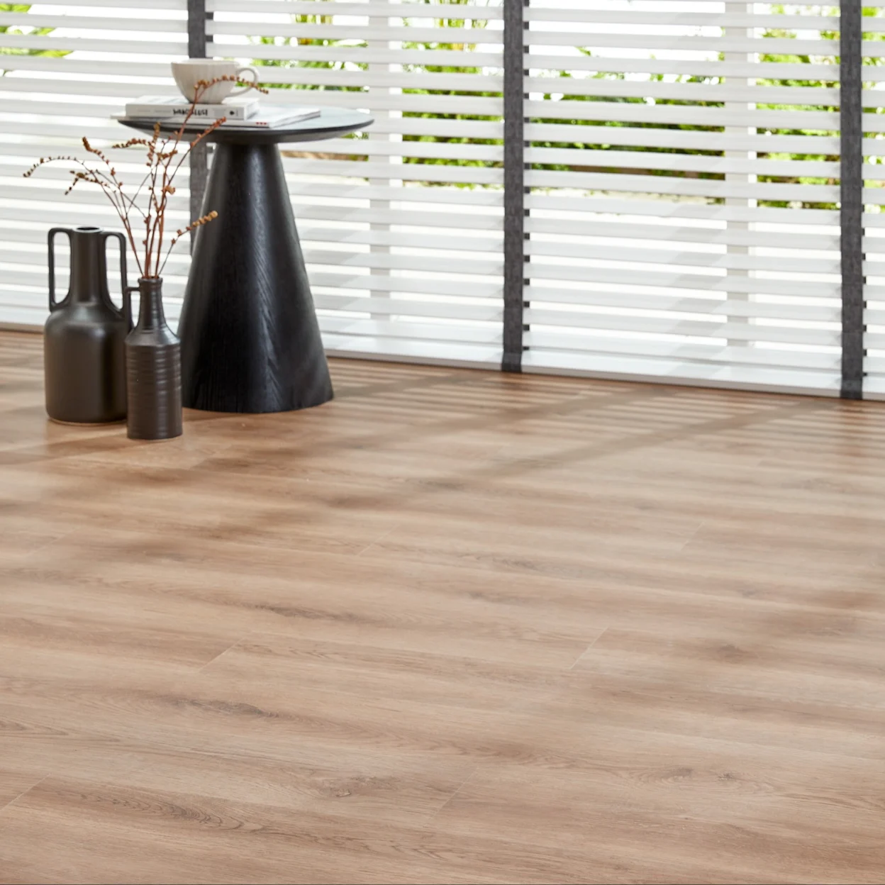 Houtlook PVC voor het raam