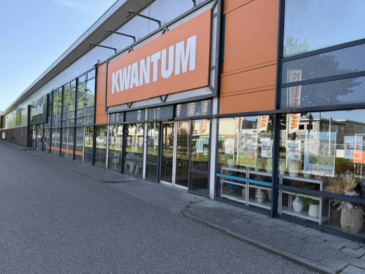Voorgevel van Kwantum in Veenendaal