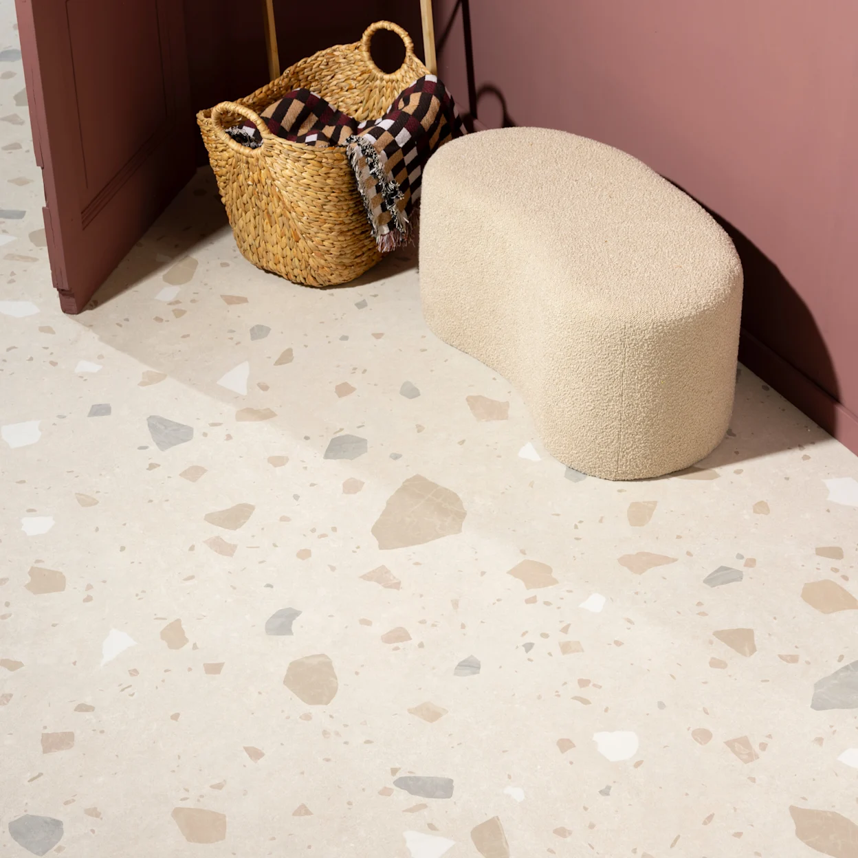 Vinylvloer greige met terrazzo dessin