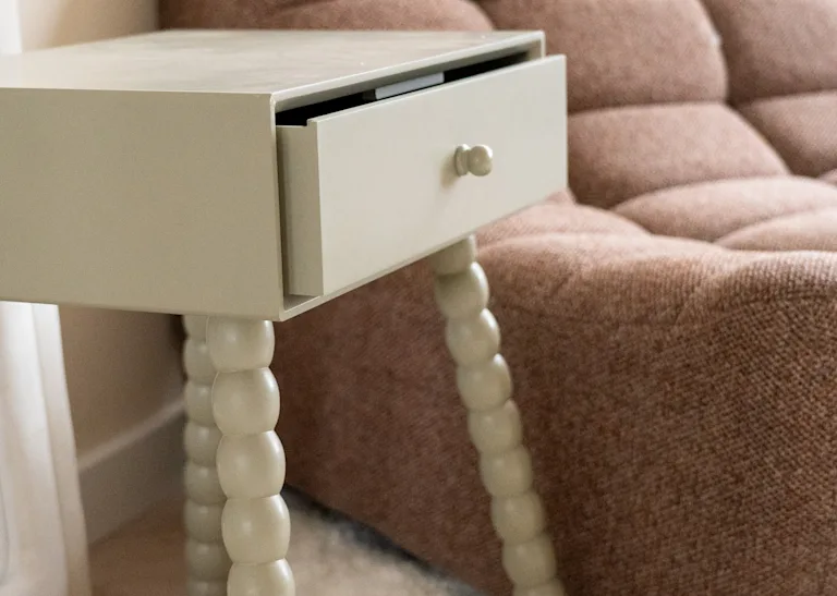 Sfeerbeeld van een nachtkastje