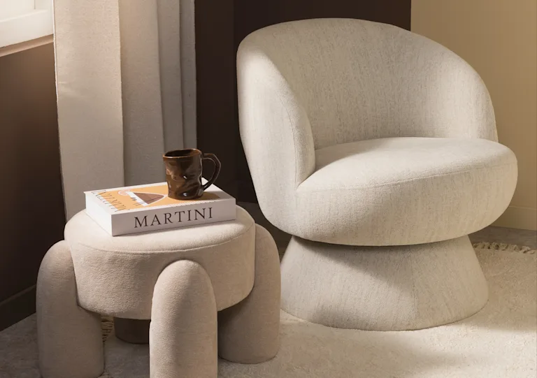Beige fauteuils