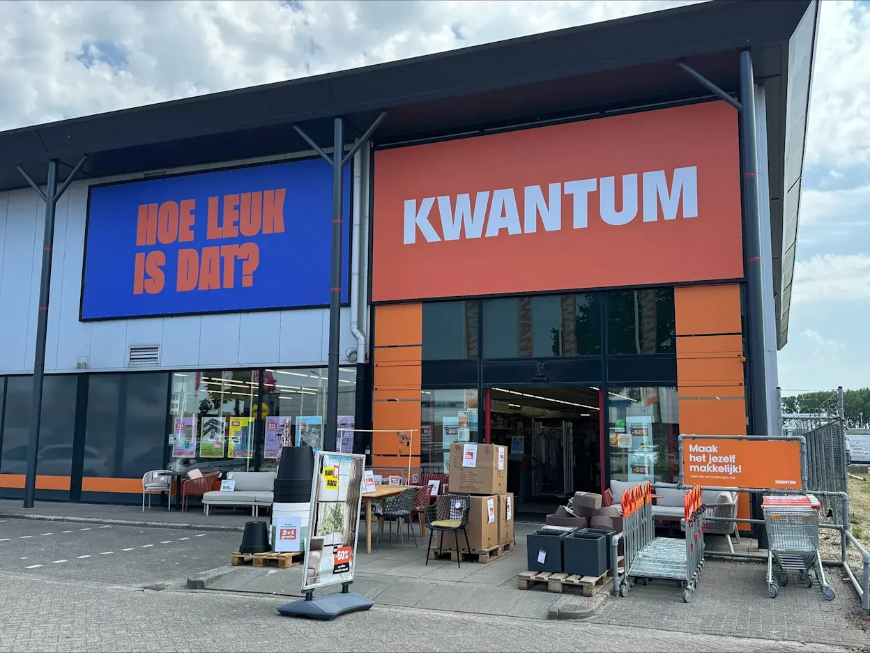 Voorgevel van Kwantum in Goes