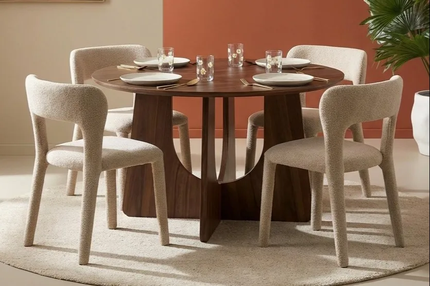 Boucle eetkamerstoelen