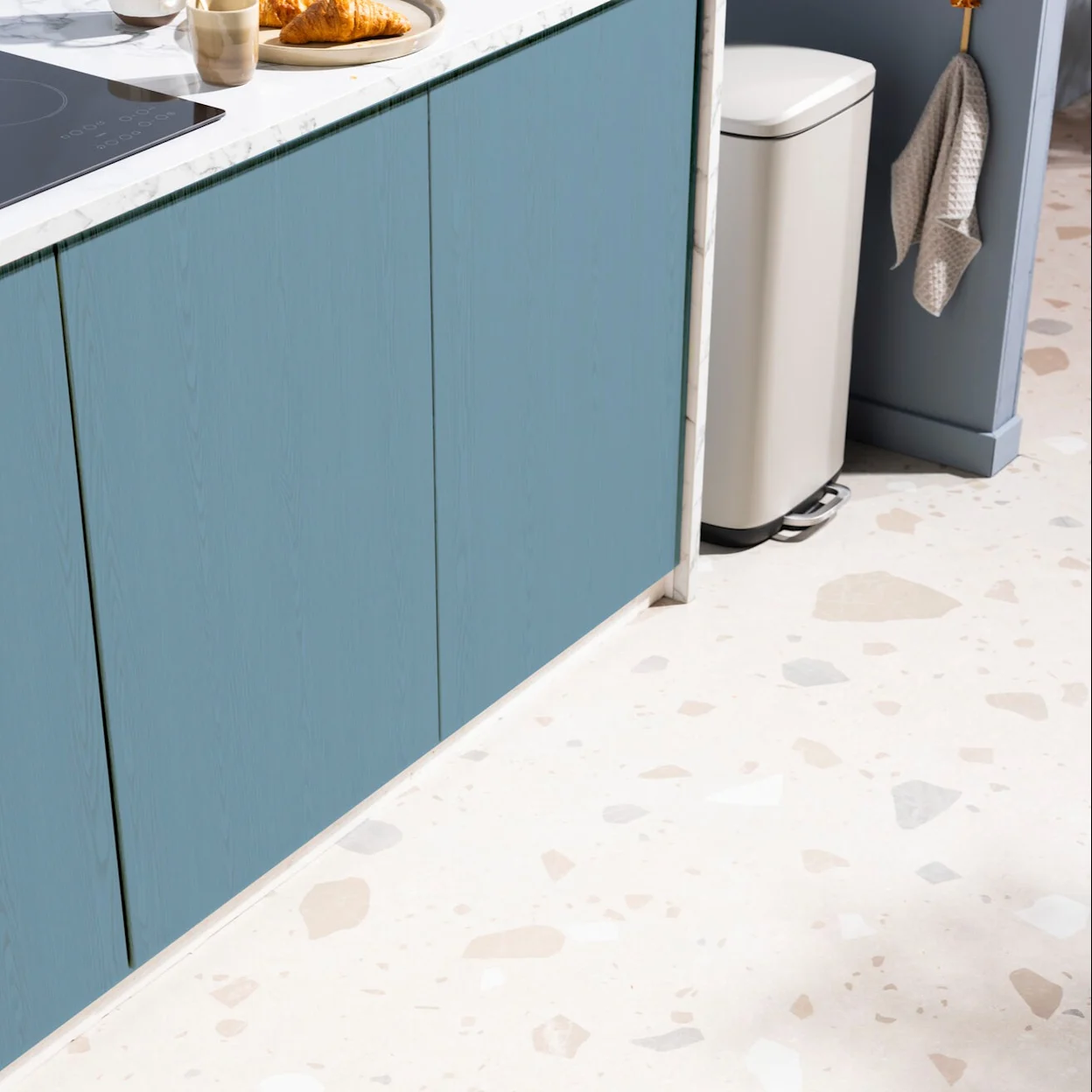 Vinylvloer met terrazzolook in de keuken