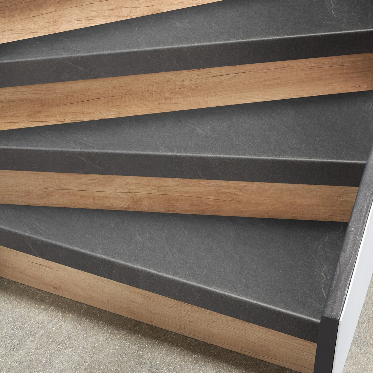 Traptrede Concrete Antraciet