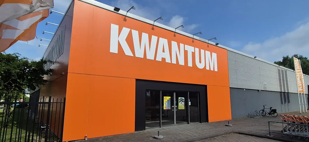 Voorgevel van Kwantum in Groningen