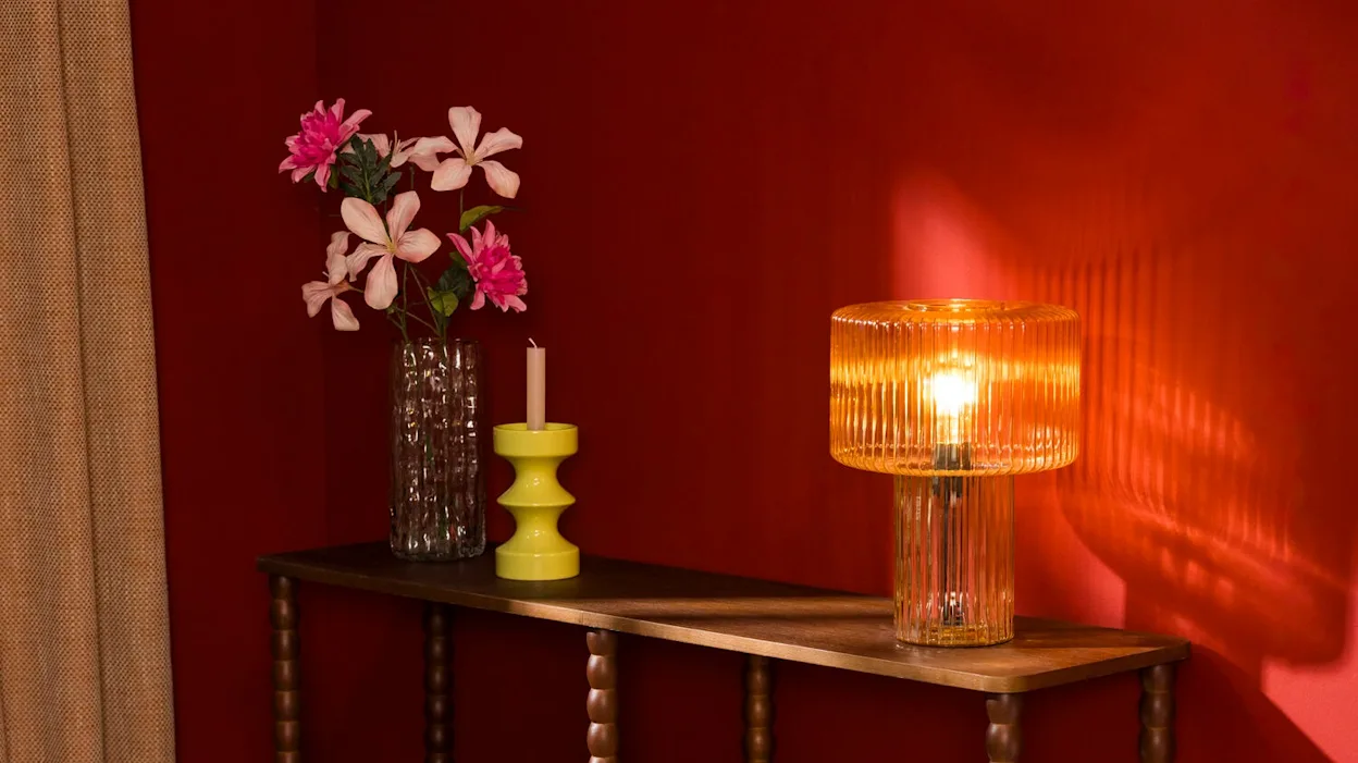 Setting van een woonkamer voor het maken van een lichtplan