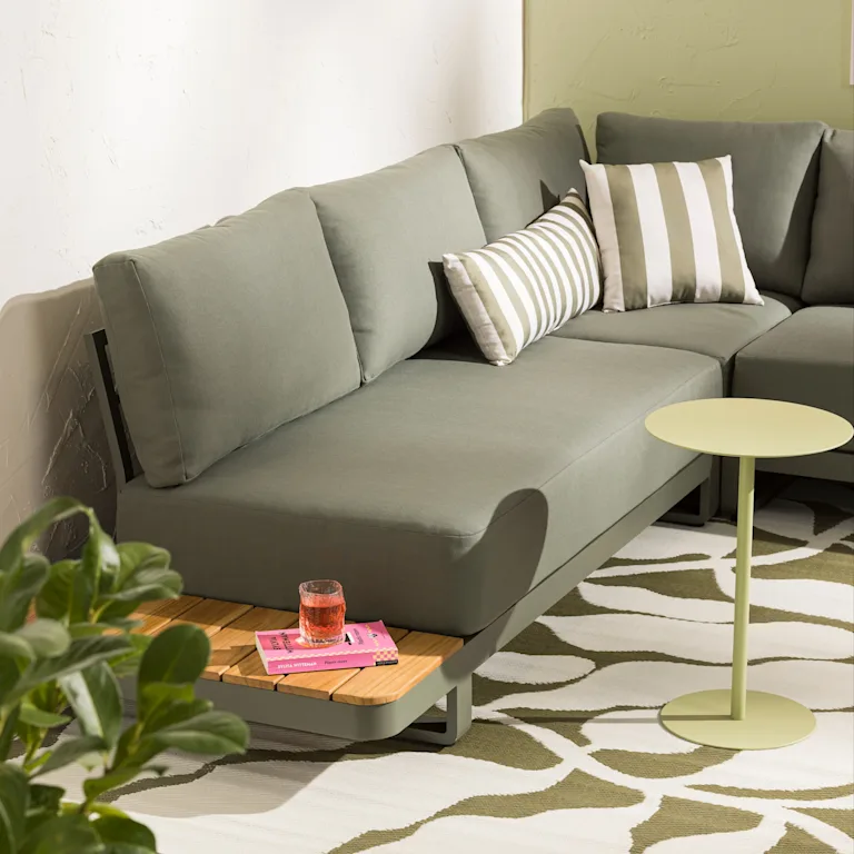 Een moderne groene loungeset