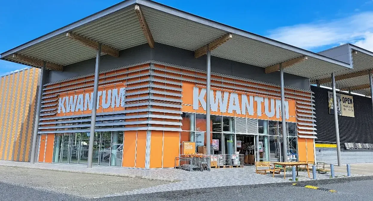 Voorgevel van Kwantum in Barneveld