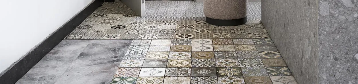 Tegellook laminaatvloeren met mozaïek patroon