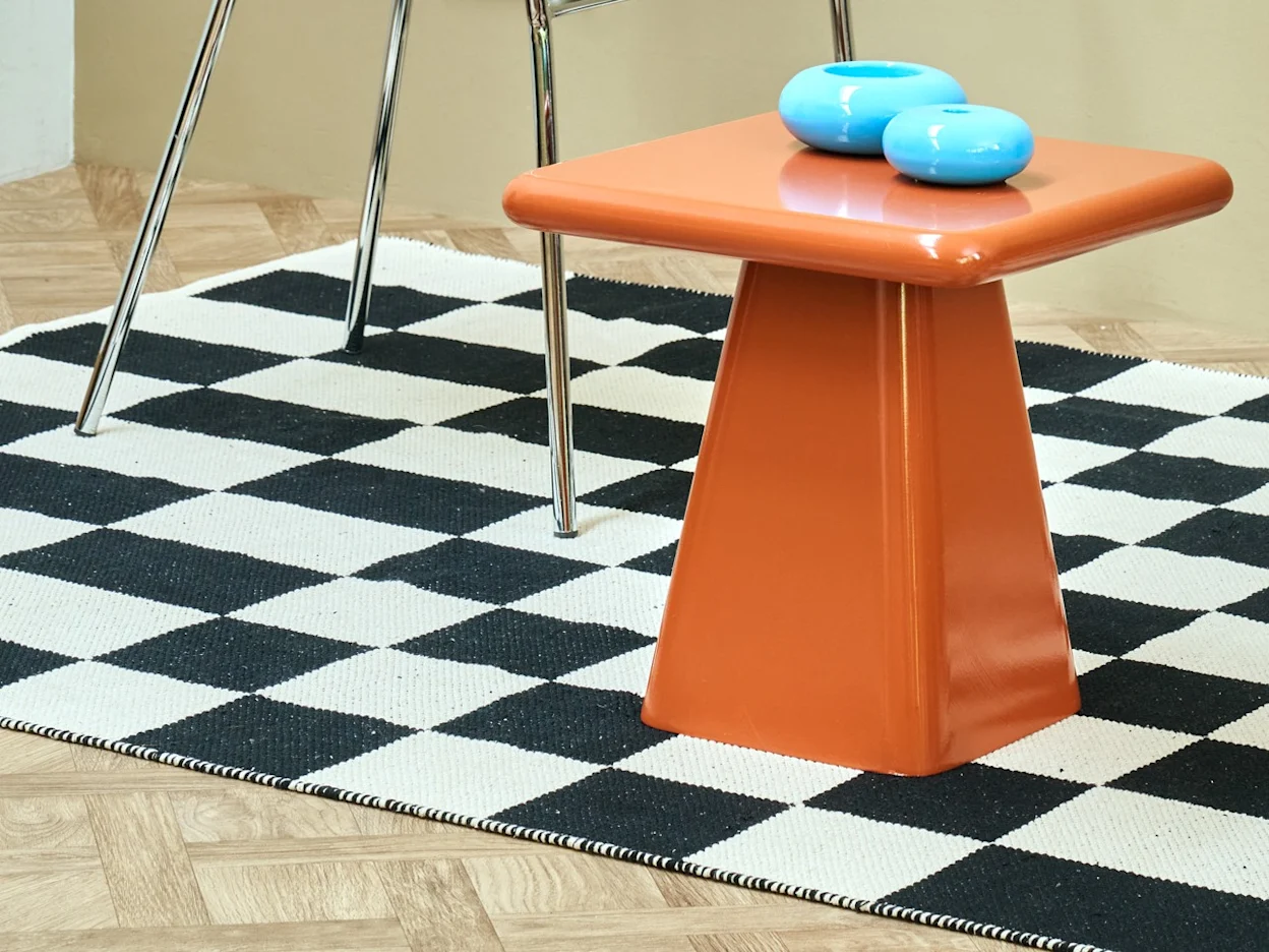 Retro vloerkleed zwart wit geblokt