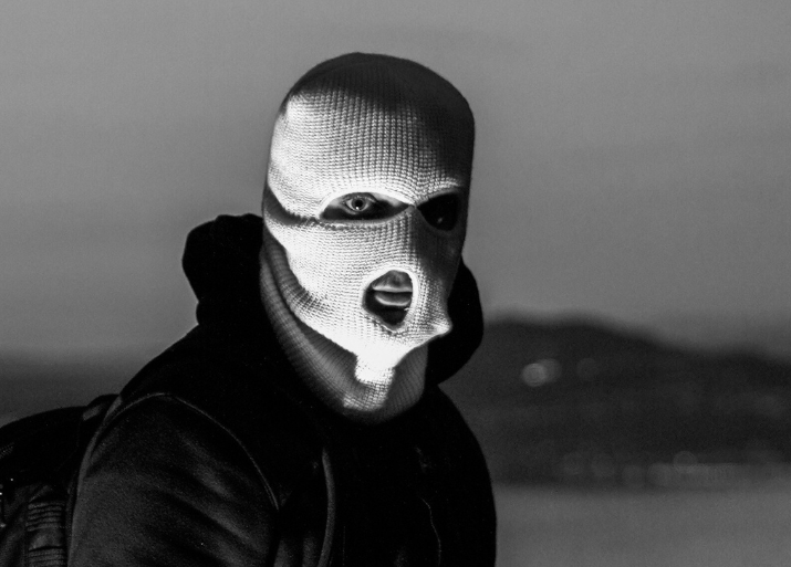 Where do burglars not look? Leia aqui Which houses do burglars avoid