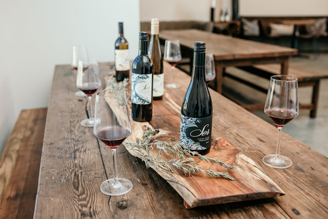 The Urban Walking Guide to Santa Cruz Wineries | Maker Wine