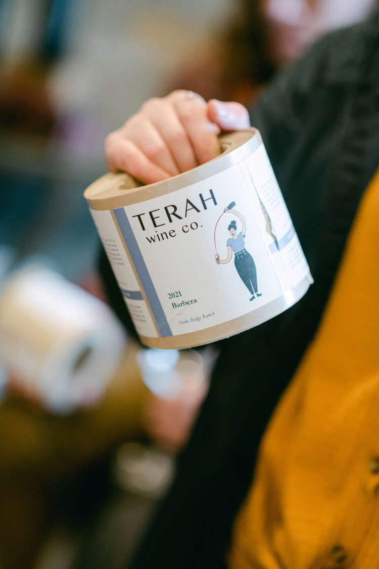 Terah Wine Co. bottle label, Photo by Alison Rae Photography 