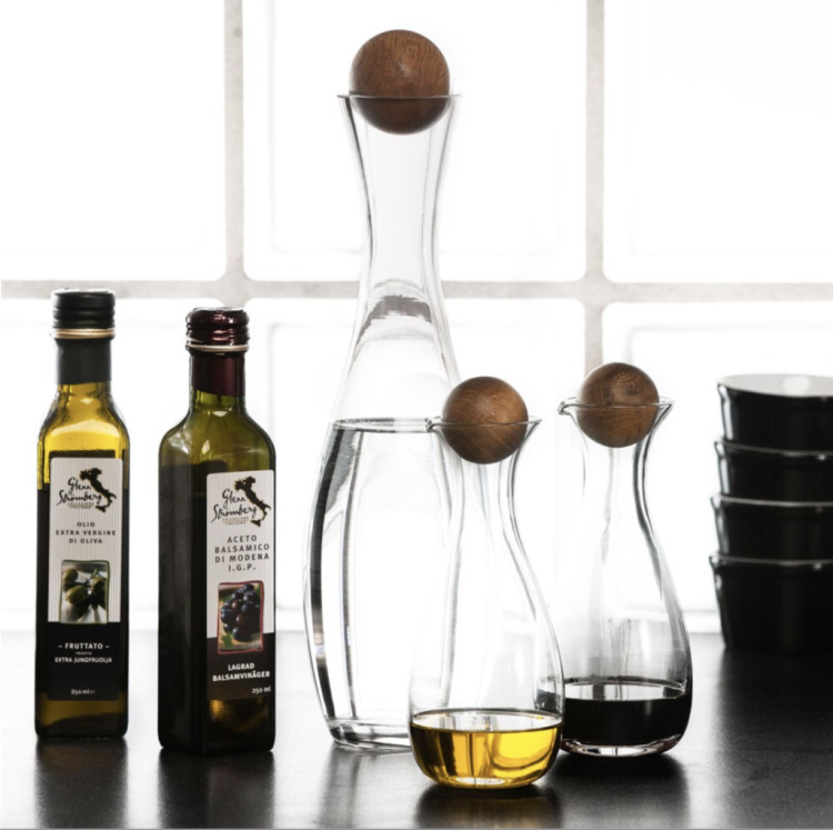 Wine carafe