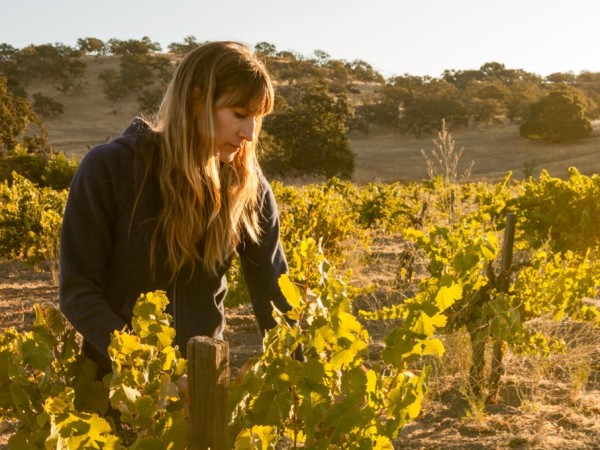 Nichole Walsh of Ser Winery in the field