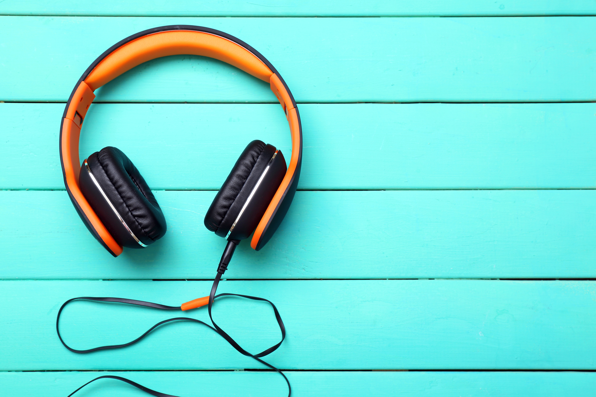 Ob über dem Ohr oder darin: Moderne Kopfhörer versprechen Top-Hörgenuss